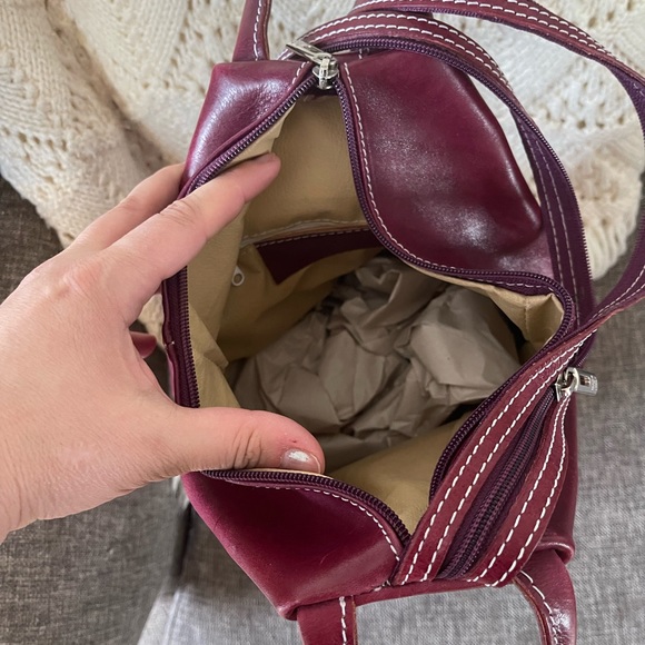 Vera Pelle Crossbody or Backpack Bag - Picture 11 of 12